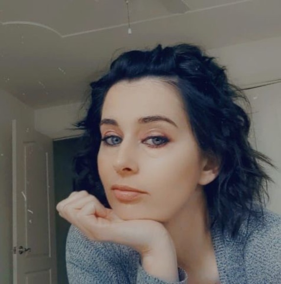 Meet your Posher, Heidi - Picture 1 of 1